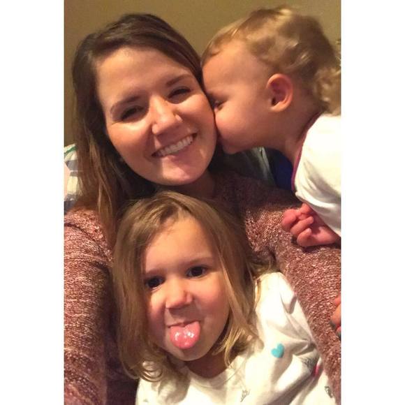 Meet your Posher, Meagan - Picture 1 of 1